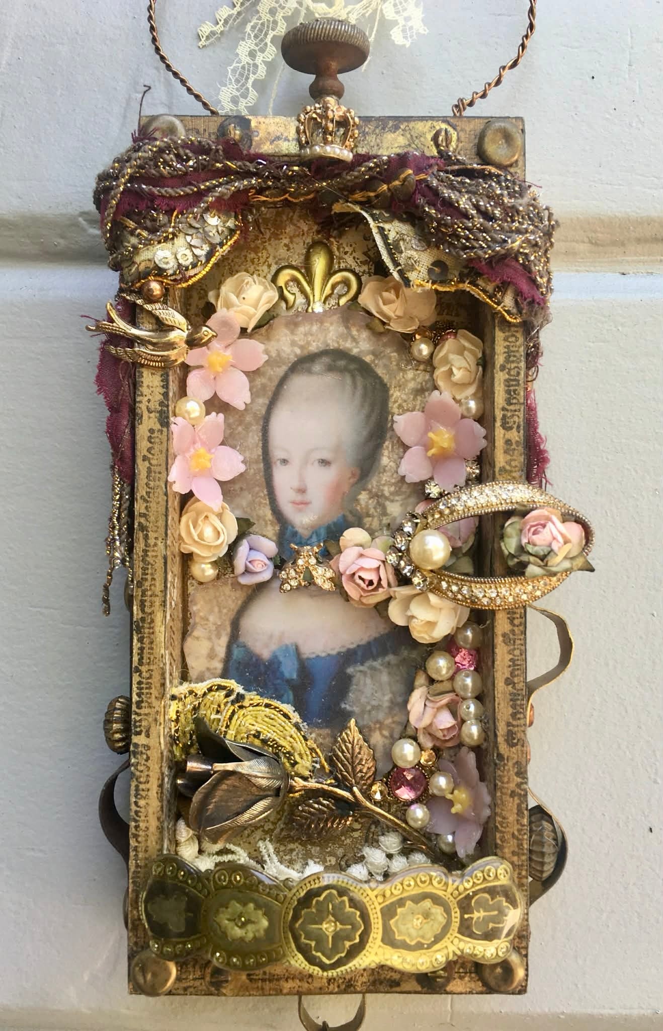 “Marie Antoinette’s Courtly Reliquary” — Ornate Rococo Shadow Box Sculpture